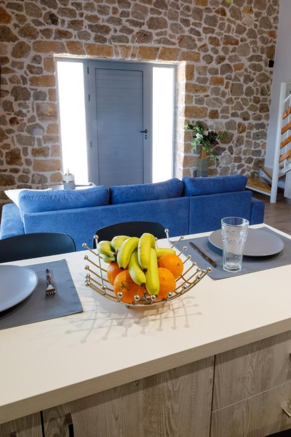 Adrian'S Luxury Apartments 1 Drepano  Esterno foto